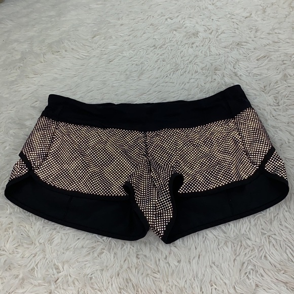 Lululemon Speed Short Ravish Reptile Silver Black / Black - Picture 1 of 9
